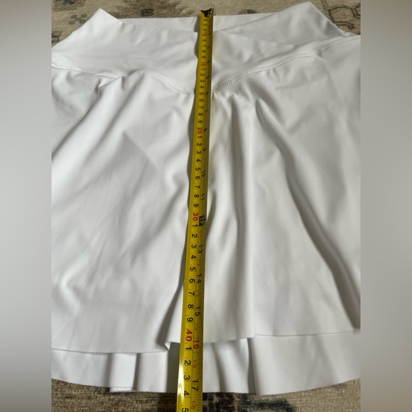 NWT Halara cloudfull crossover 2 in 1 skirt with side pocket shorts Size medium - Picture 13 of 15